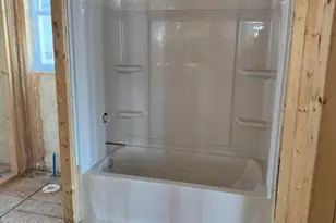 1044 Waterstone Ct, Pewaukee, WI 53072 - Photo 9