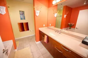 1522 N Prospect Ave, Milwaukee, WI 53202 - Photo 11