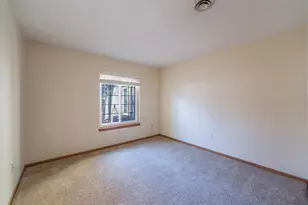 18775 Brookfield Lake Dr, Brookfield, WI 53045 - Photo 11