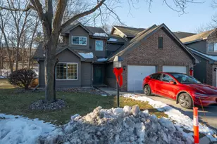 18775 Brookfield Lake Dr, Brookfield, WI 53045 - Photo 23