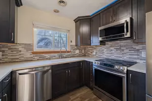 18775 Brookfield Lake Dr, Brookfield, WI 53045 - Photo 7