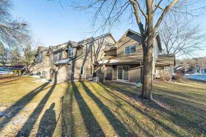 18775  Brookfield Lake Dr #8, Brookfield, WI 53045 - Photo 25