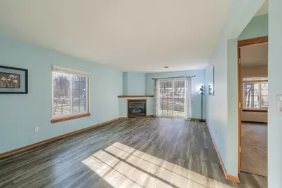 18775  Brookfield Lake Dr #8, Brookfield, WI 53045 - Photo 3