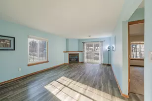 18775 Brookfield Lake Dr, Brookfield, WI 53045 - Photo 3