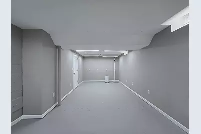 7448 N 90th St, Milwaukee, WI 53224 - Photo 43