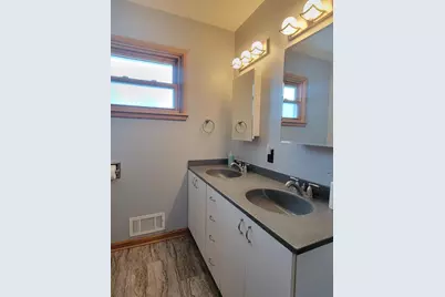 3381 S 75th St, Milwaukee, WI 53219 - Photo 11