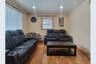 3381 S 75th St, Milwaukee, WI 53219 - Photo 3