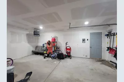 3381 S 75th St, Milwaukee, WI 53219 - Photo 29