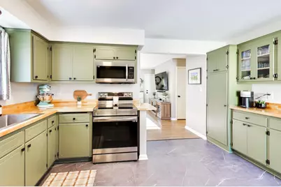 10610 W Edgerton Ave, Hales Corners, WI 53130 - Photo 9