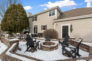 N29W26151 Coachman Dr, Pewaukee, WI 53072 - Photo 49