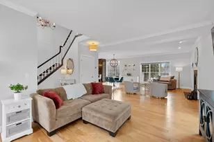 N29W26151 Coachman Dr, Pewaukee, WI 53072 - Photo 17