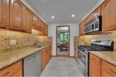 541 N Green Bay Rd, Cedarburg, WI 53012 - Photo 11