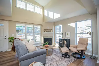 1126  Harbor Ave, West Bend, WI 53095 - Photo 7