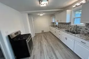 3524 S 45th St, Greenfield, WI 53220 - Photo 15