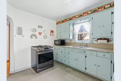 522 S 30th St, Manitowoc, WI 54220 - Photo 13