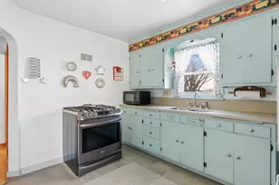 522 S 30th St, Manitowoc, WI 54220 - Photo 13