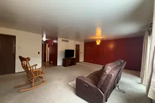 5728 Cambridge Cir, Racine, WI 53406 - Photo 5