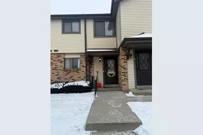 5728  Cambridge Cir #7, Racine, WI 53406 - Photo 1
