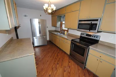 3641 N 93rd St, Milwaukee, WI 53222 - Photo 7