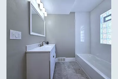 2175 S 63rd St, West Allis, WI 53219 - Photo 17