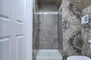 2175 S 63rd St, West Allis, WI 53219 - Photo 27