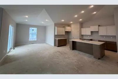 9800 N Migratory Ct, Mequon, WI 53097 - Photo 3