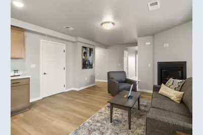 1601  Wildlife Dr #2, Kewaskum, WI 53040 - Photo 9