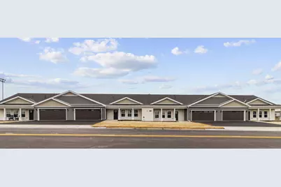 1601  Wildlife Dr #2, Kewaskum, WI 53040 - Photo 3