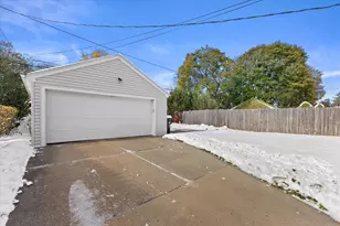 720 Russet St, Racine, WI 53405 - Photo 5