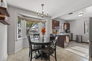 720 Russet St, Racine, WI 53405 - Photo 7