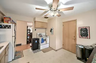 2806 E Bottsford Ave, Saint Francis, WI 53235 - Photo 9