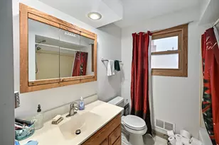 2806 E Bottsford Ave, Saint Francis, WI 53235 - Photo 11