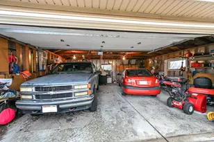 2806 E Bottsford Ave, Saint Francis, WI 53235 - Photo 19