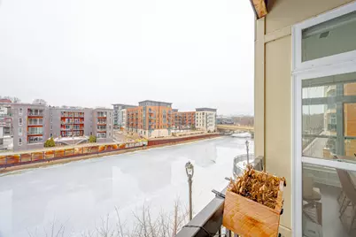 1905 N Water St #205, Milwaukee, WI 53202 - Photo 9