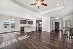 7911 W Oakwood Wy, Franklin, WI 53132 - Photo 11