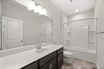 7911 W Oakwood Way, Franklin, WI 53132 - Photo 23