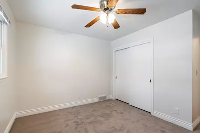 6604 W Glenbrook Rd, Brown Deer, WI 53223 - Photo 23