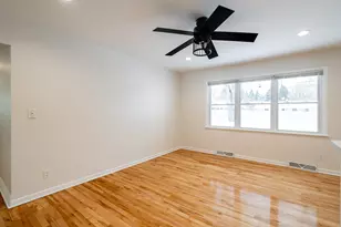 6604 W Glenbrook Rd, Brown Deer, WI 53223 - Photo 9