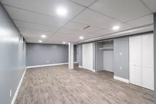 6604 W Glenbrook Rd, Brown Deer, WI 53223 - Photo 31