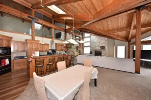 15150 Marilyn Dr, Elm Grove, WI 53122 - Photo 9