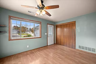 6813  Diane Dr, Newburg, WI 53090 - Photo 13