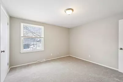 9630 W Rio St, Milwaukee, WI 53225 - Photo 21