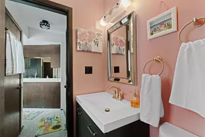 7701 S Pine Ave, Oak Creek, WI 53154 - Photo 19