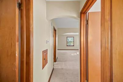 1700 E Menlo Blvd #Upper, Shorewood, WI 53211 - Photo 13