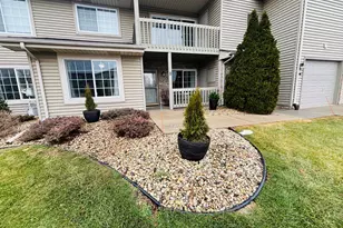 9920 74th St, Kenosha, WI 53142 - Photo 15