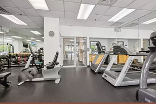 1660 N Prospect Ave, Milwaukee, WI 53202 - Photo 17