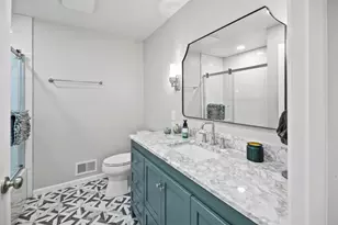 279 High Forest Dr, Grafton, WI 53012 - Photo 35