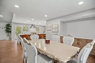 279 High Forest Dr, Grafton, WI 53012 - Photo 15