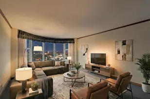 2525 S Shore Dr, Milwaukee, WI 53207 - Photo 3