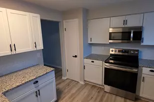 5749 Cambridge Cir, Racine, WI 53406 - Photo 7